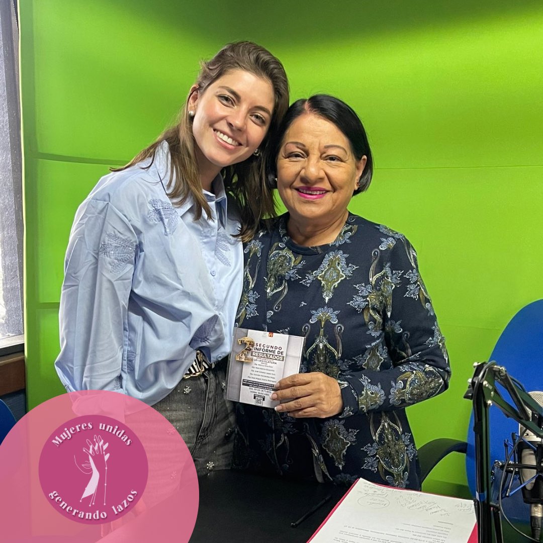 MujeresUnidasGL's tweet photo. Agradezco el espacio con Silvia de Julián en su programa "Cinco Mujeres", donde pudimos platicar sobre las Jornadas para el Bienestar y la Salud, además, de los proyectos que hemos venido impulsando en #MujeresUnidasGenerandoLazos 💖 https://t.co/bxCKzuL4BT