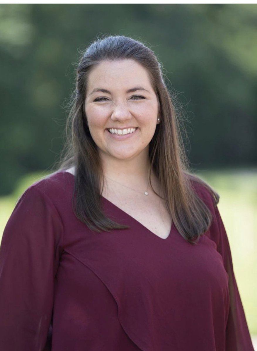 MLHGtnPharmRes's tweet photo. ‼️Meet our ✨ RPD and preceptor✨‼️
Anna Bostick, PharmD, BCPS - Transitions of Care (TOC) preceptor and Residency Program Director (RPD) 👩🏻‍⚕️💊
PharmD: @uupharmacy
PGY-1 Pharmacy Residency: @mIhgtownpharmres
Interests: All things cardiology 🫀
Hobbies: spending time with my family https://t.co/KTgDsEGmFW