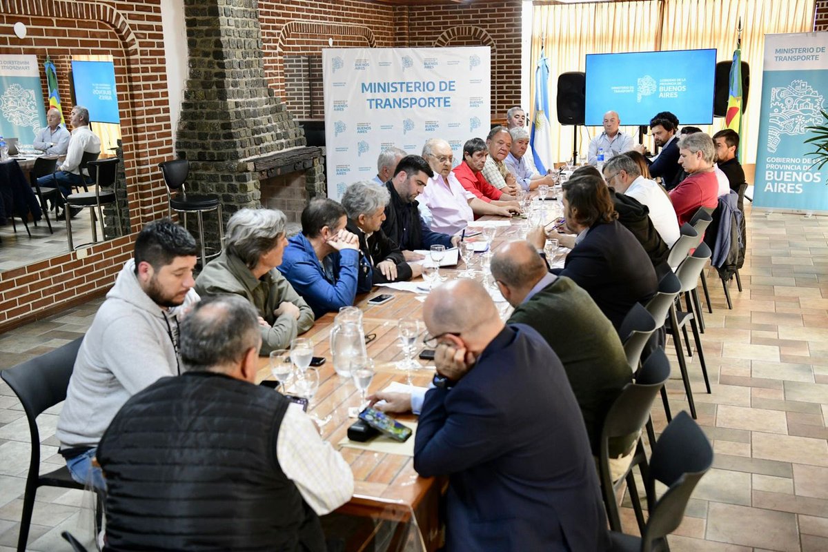 CatacCce's tweet photo. LA COMISIÓN CENTRAL EJECUTIVA DE CATAC
LOGRO EL 37% DE AUMENTO EN LA TARIFA DEL TRANSPORTE AGRARIO DE LA
PROVINCIA DE BUENOS AIRES  @MinTransporteCo @infobae @todonoticias @PortalAgropecua @agronegocios_co @GanaderiayAgro @C5N @LANACION @APTTA_ @AgrofyNews @Notitrans https://t.co/ssxpfdzMy1