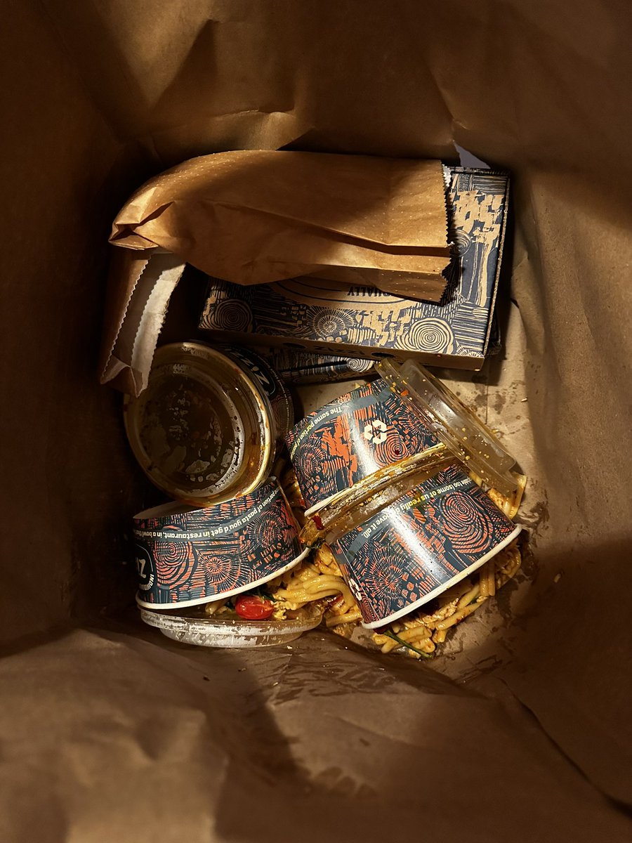 Melanie Kentish 🪩 tweet media