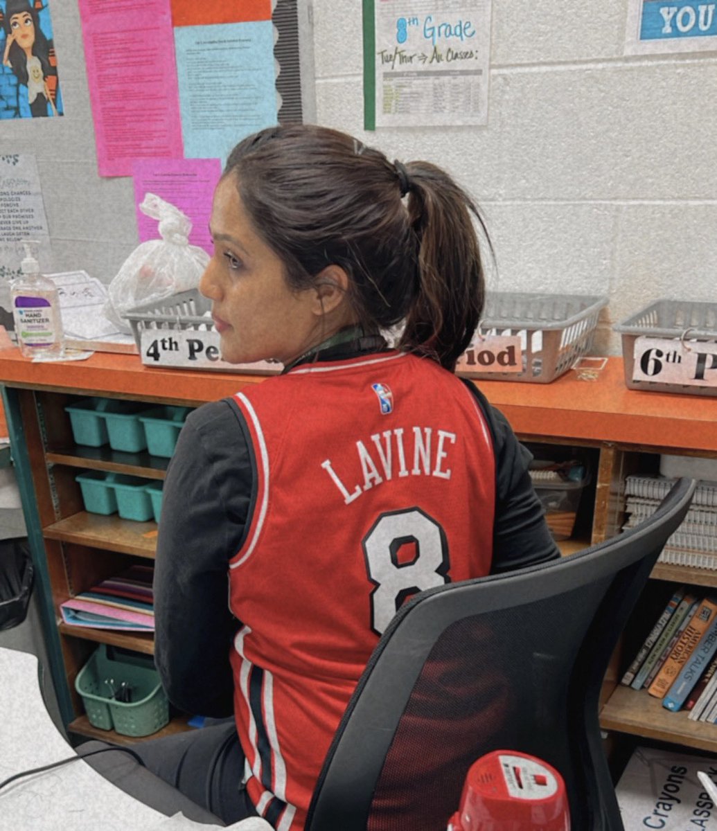 SMSMathTeacher's tweet image. Start With Hello Week! Today&apos;s theme: &quot;Kindness Always Wins,&quot; and we showed our spirit by sporting our favorite sports jersey:)