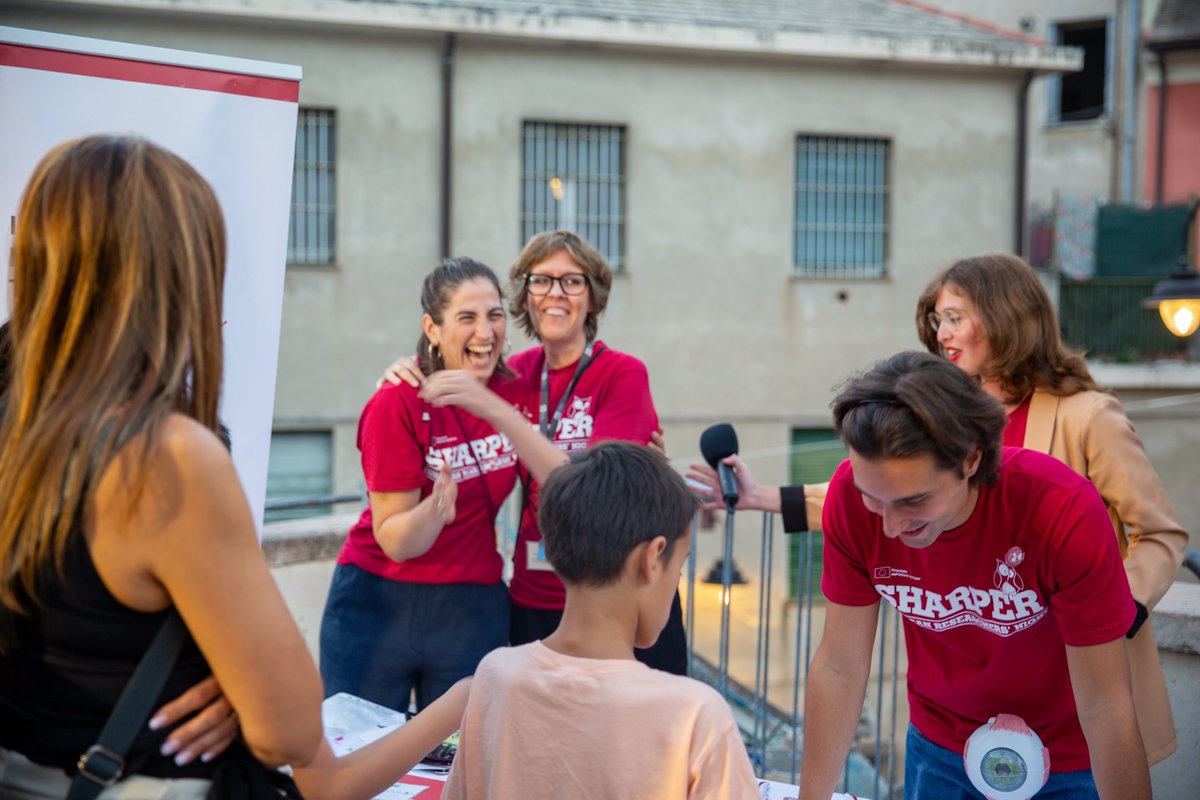 Il meglio della Sharper Night dalla città di ✨ GENOVA. #sharpernight #MSCAnight #ern2023 @UniGenova @CNRsocial_ @IITalk @fdellascienza @ADI_Zena @comunedigenova @psiquadro