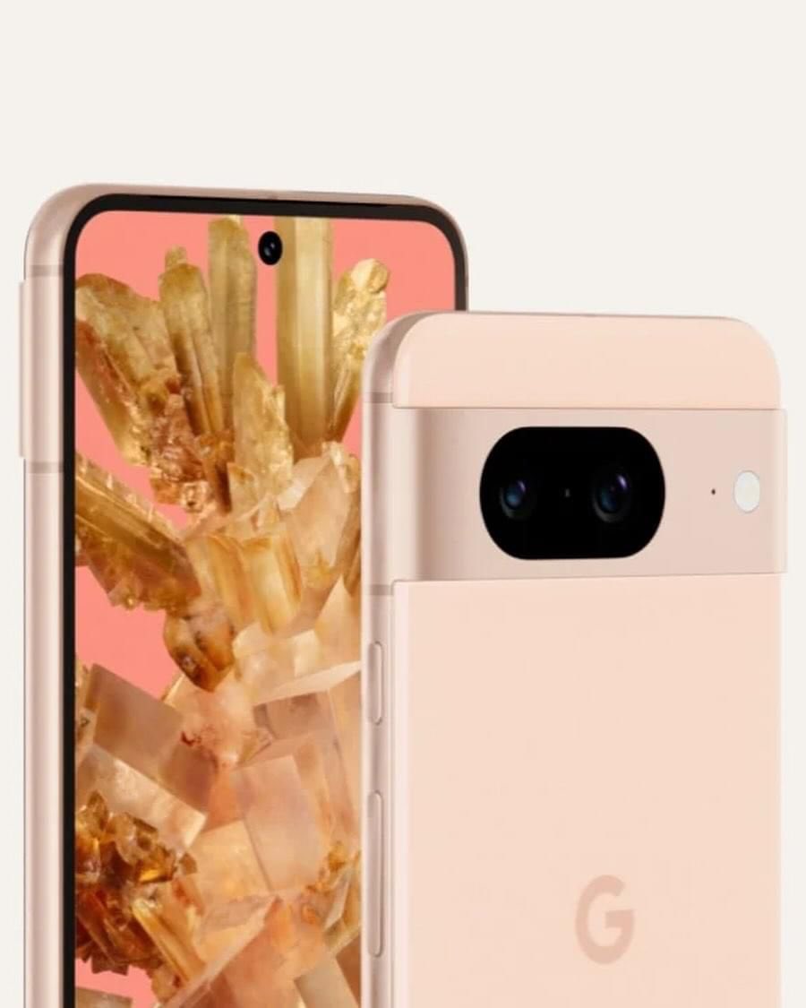 m70tech's tweet photo. Google Pixel 8 
-6.2 in OLED
- 120Hz 
- Gorilla Glass Victus Front and Back
- Aluminum Frame
- 2000 nits peak
- 187 gm
- 4575 mah Battery 
- 8 GB
- 128/256 GB
- Tensor G3 SoC
- Titan M2 Security
- 50 MP main 
- 12 MP ultrawide
- 10.5 MP Selfie 
-  Price : ₹75,999 https://t.co/pQERVa1Az1