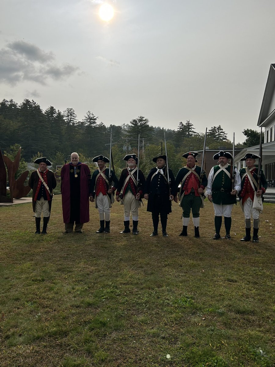 FirstNHRegiment's tweet photo. The First New Hampshire Regiment had the Honor to celebrate the Inauguration of The New President of @NewEngCollege @necprof this past Saturday September 30th. Many thanks to the NEC and President Lesperance for having us celebrate your Inauguration https://t.co/MrSW9aSyfe