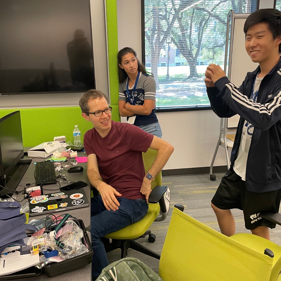 RiceU_STEM's tweet photo. High school students in the @NSF @PATHSUP Young Scholars program took their #digitalhealth projects to the next level at the PATHS-UP Innovators Workshop at @RiceUniversity. Congratulations to all the students who created some truly fascinating projects! #pathsup #coding https://t.co/q5NMPfD6qY