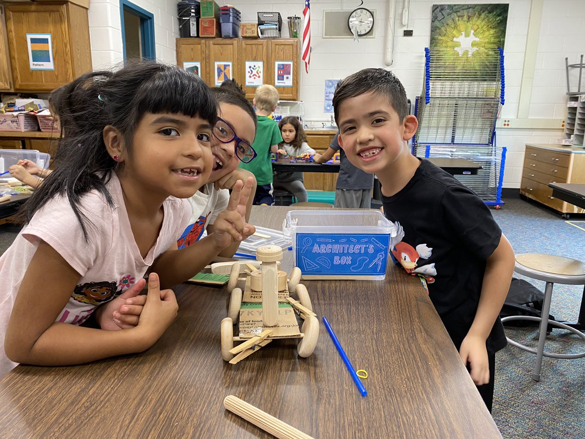 First grade artists explore new architect’s boxes in the art room!