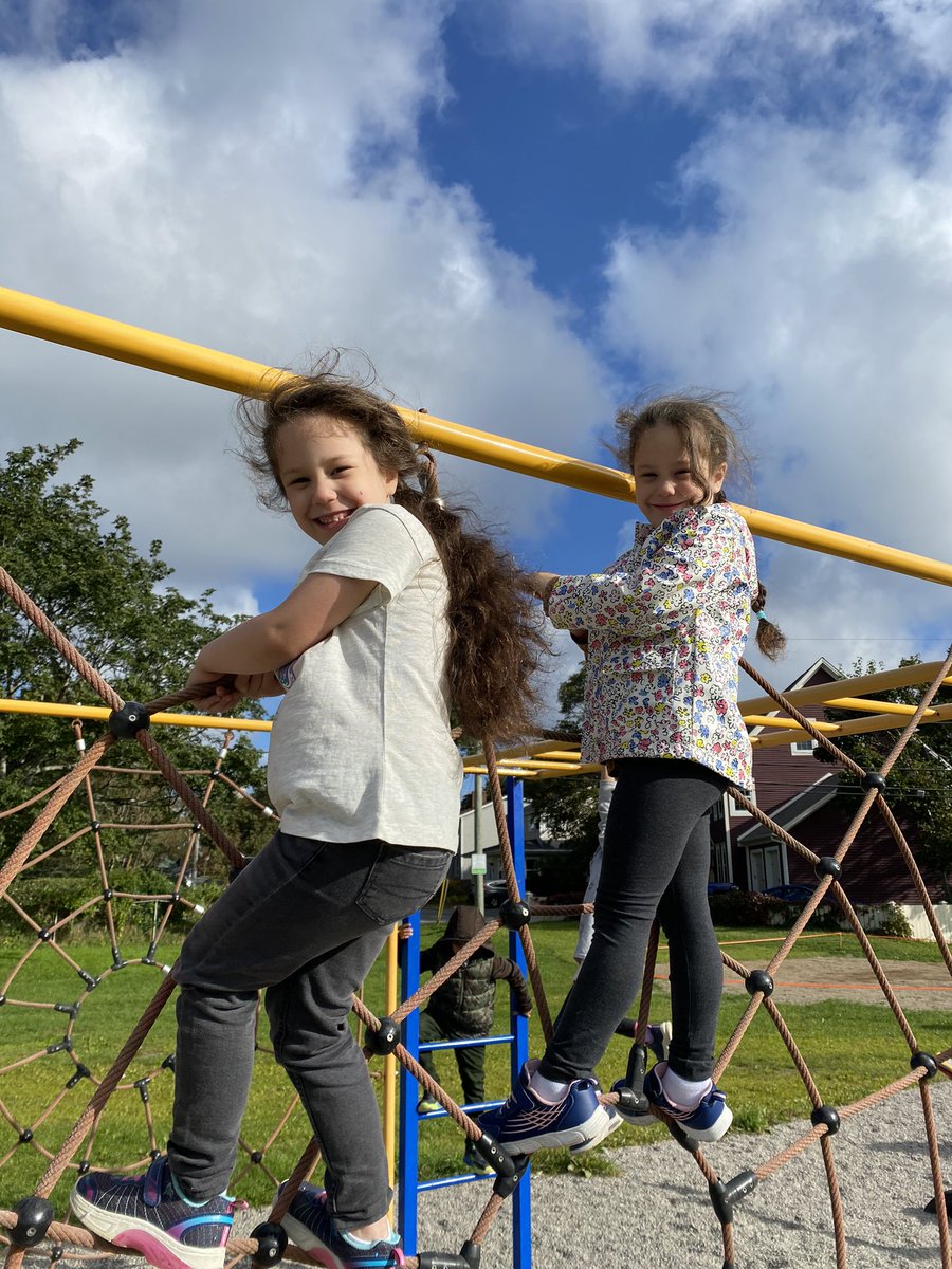 Jennifer Thomas tweet media