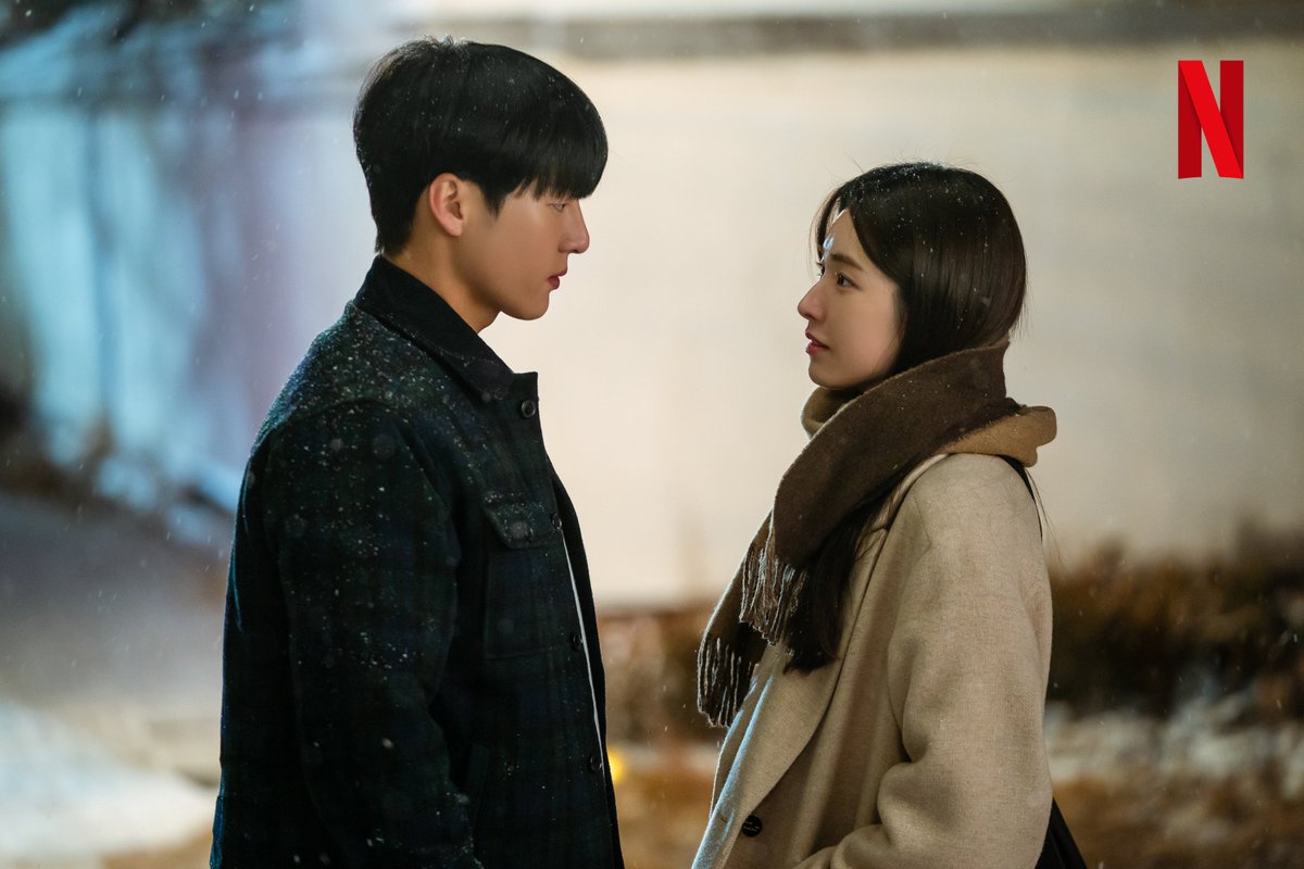 NetflixKR's tweet photo. https://t.co/My2iJOwhgq