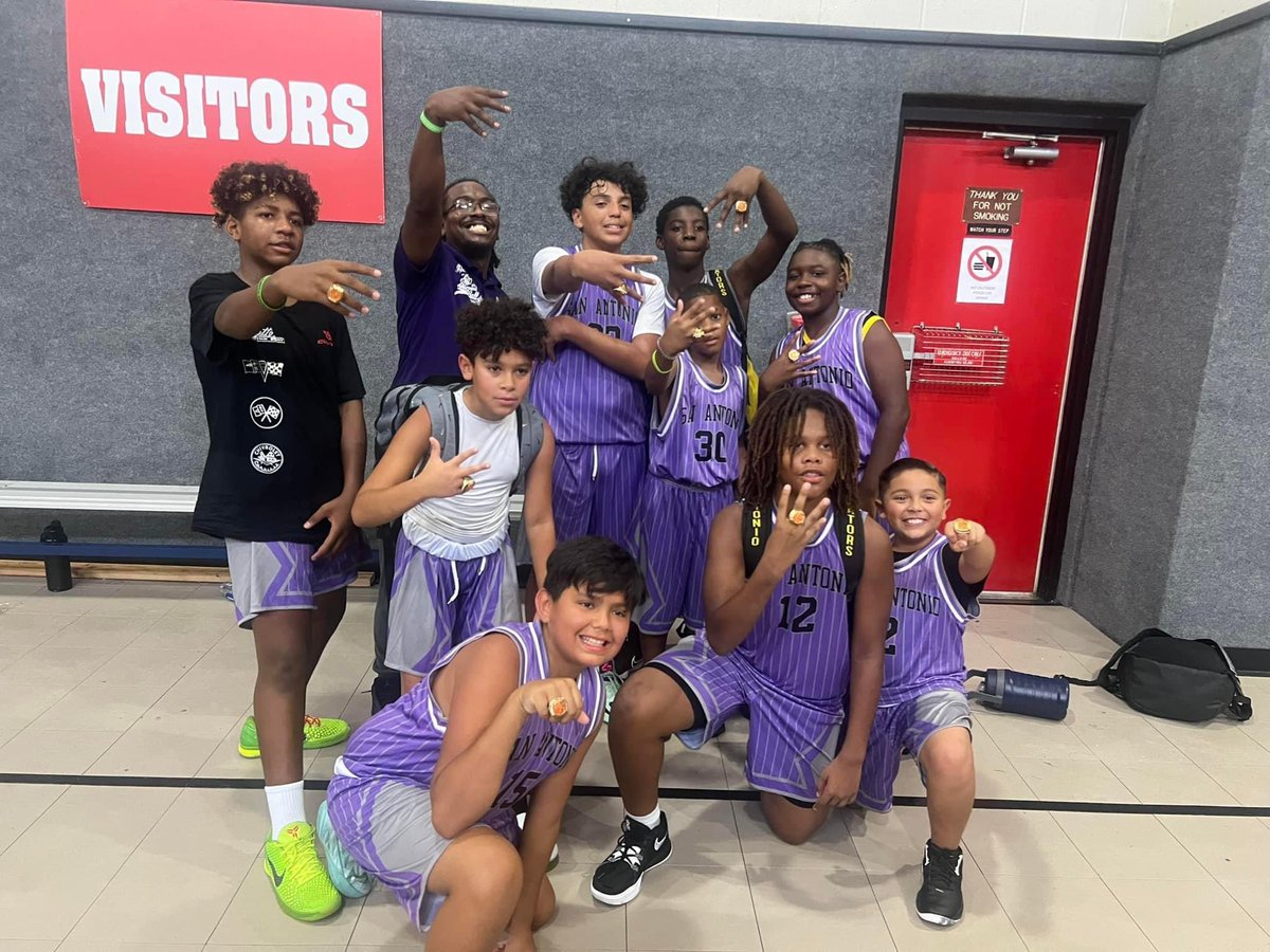 coachpat002's tweet photo. Summer ReCap my boys did great this summer 5/6th Grade Showed Out Winning 2 Rings Over The Summer and coming in 3rd in League Play not go shabby boys Keep Up The Great Work #SanAntonioPredatorsUnitedBasketball https://t.co/uKncsIM3E8