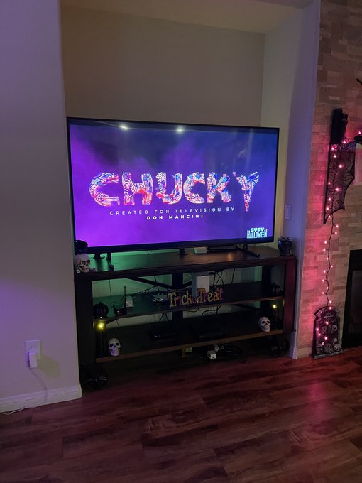 I&rsquo;m so excited!!! 😱😀🤓 #Chucky #horrorfan #WhiteHouse https://t.co/cIDkRsy1zT<a href="/tag/chucky"class="tags">#Chucky</a><a href="/tag/horrorfan"class="tags">#horrorfan</a><a href="/tag/whitehouse"class="tags">#WhiteHouse</a>