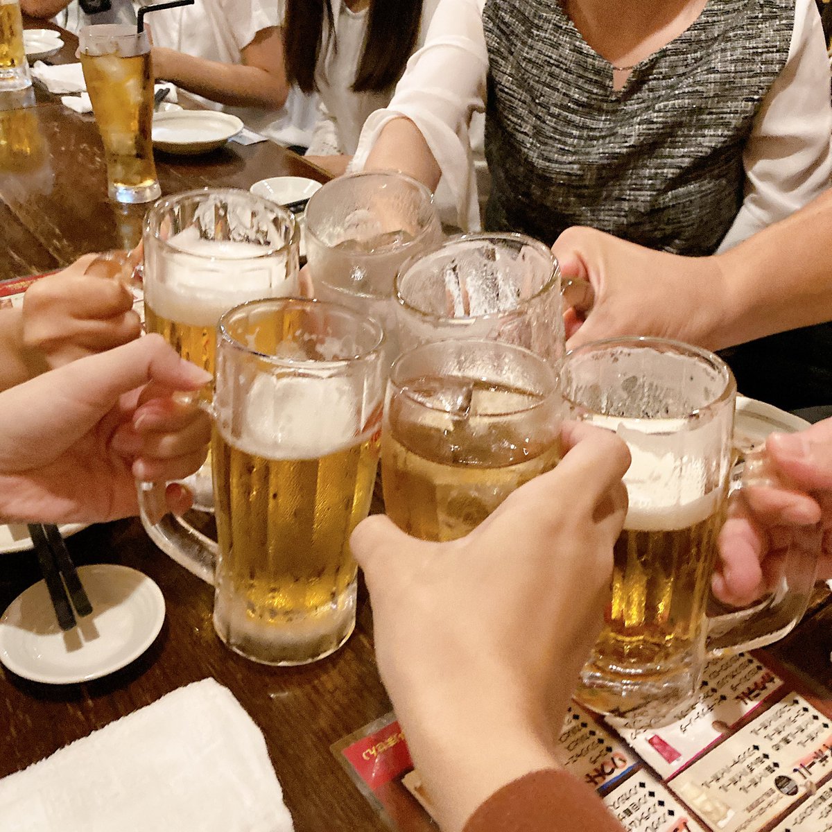 exe_ryukyu_Co's tweet image. 去る華金
新入社員2名の歓迎会をしました🌸🍻
美味しいお酒とご飯を口にしながら
職業訓練校に通っていた頃や就職活動の事など新入社員から生の声を聞いてる中で
「エグゼ琉球は雰囲気が暖かい」
「面接した時にそれが伝わった」
ととても嬉しいお言葉を頂けました🥹
そして2次会へ⸺