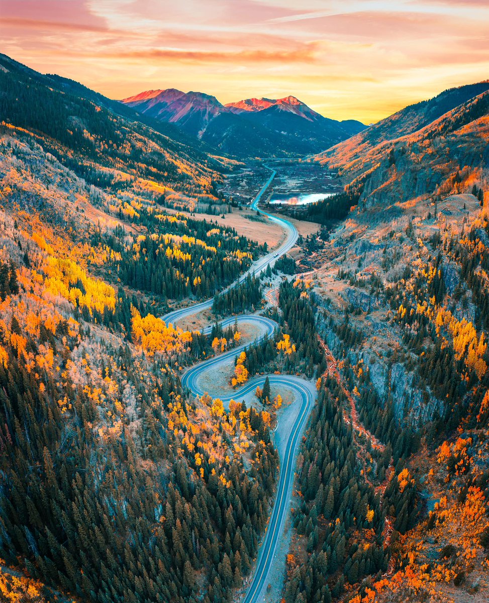 "Million Dollar Highway Sunrise
- Ouray, Colorado"

📸: Larry the Photographer - Discover Colorado | Through your photos