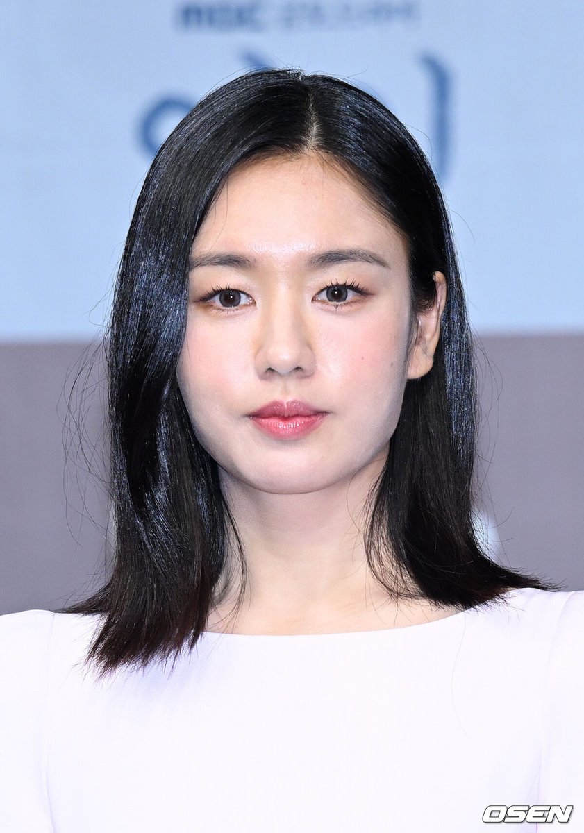 KoreanUpdates's tweet photo. Acc. to OSEN, #AhnEunjin will guest on MBC's variety show, #ThoseWhoCrossTheLine and her ep will air on 9 October
https://t.co/GGkEMI2fB1 #KoreanUpdates RZ https://t.co/D5ROZgoTKZ