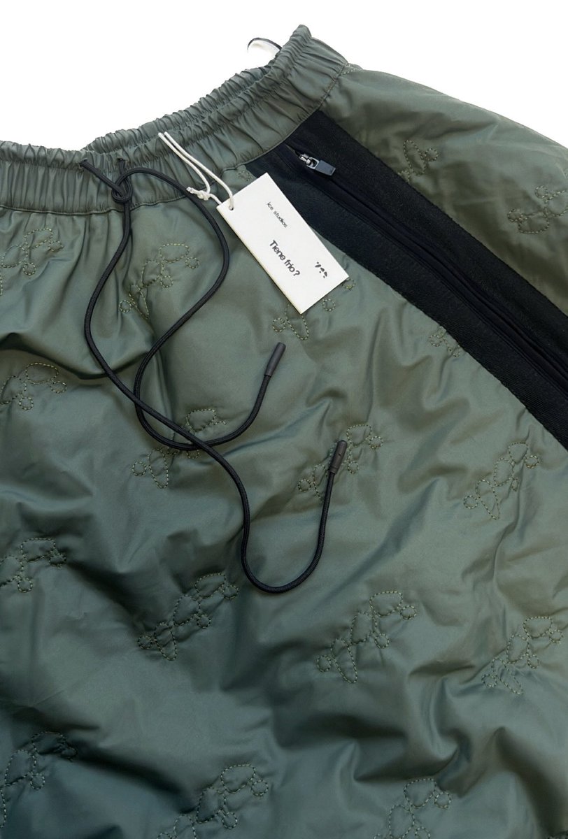 ramenrams's tweet photo. ice puff skirt, shout out to renell https://t.co/kD4Z22roJA
