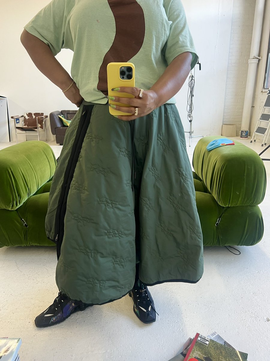 ramenrams's tweet photo. ice puff skirt, shout out to renell https://t.co/kD4Z22roJA