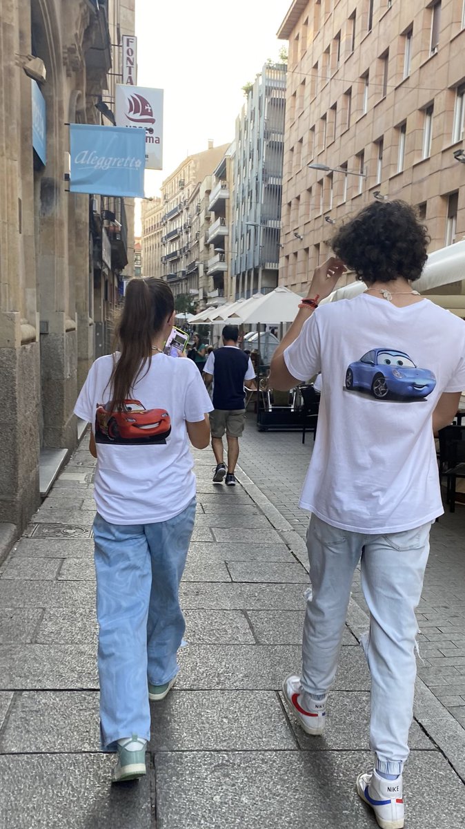 PlaysOfTheWeek's tweet photo. Cuando conquiste a mi Crush, no diré nada, pero habrán señales. https://t.co/f8XZ2gAVUJ