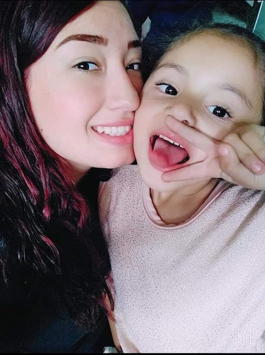 CÁRCEL PARA MUJER QUE MANEJÓ EN ESTADO DE EBRIEDAD Y MATÓ A NIÑA DE 7 AÑOS EN #NuevoLeón

Seis años de cárcel para Mariela Yaretzi Ríos Molina, la mujer de 20 años, estudiante de @uanl, conducía a exceso de velocidad y en estado de ebriedad en una carretera del municipio de