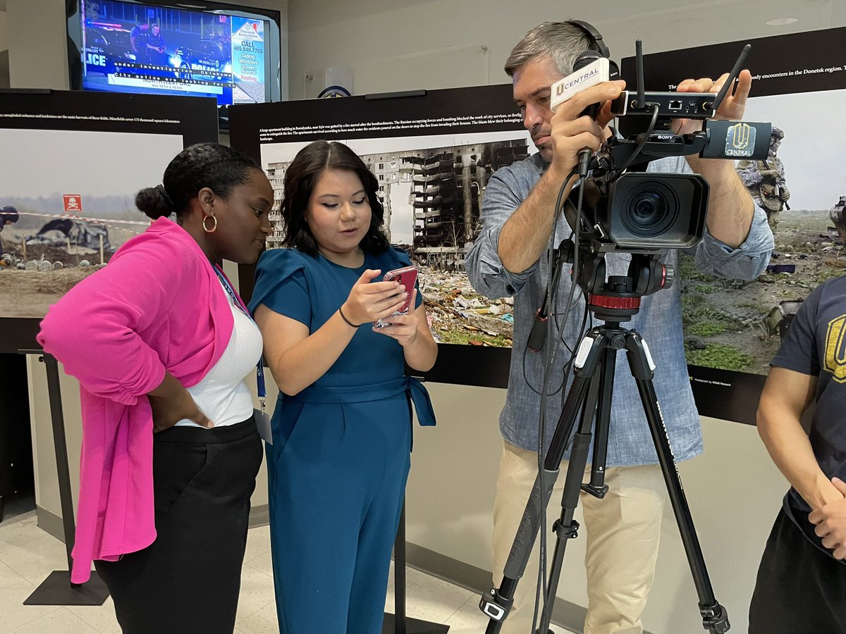 dezhill's tweet image. Shoutout to students in the #producing class for a dozen live shots yesterday via Facebook - covering the Ethics Conference, with guests from
Ukraine, experts on the Tulsa Race Massacre, AI &amp;amp; journalism and more.