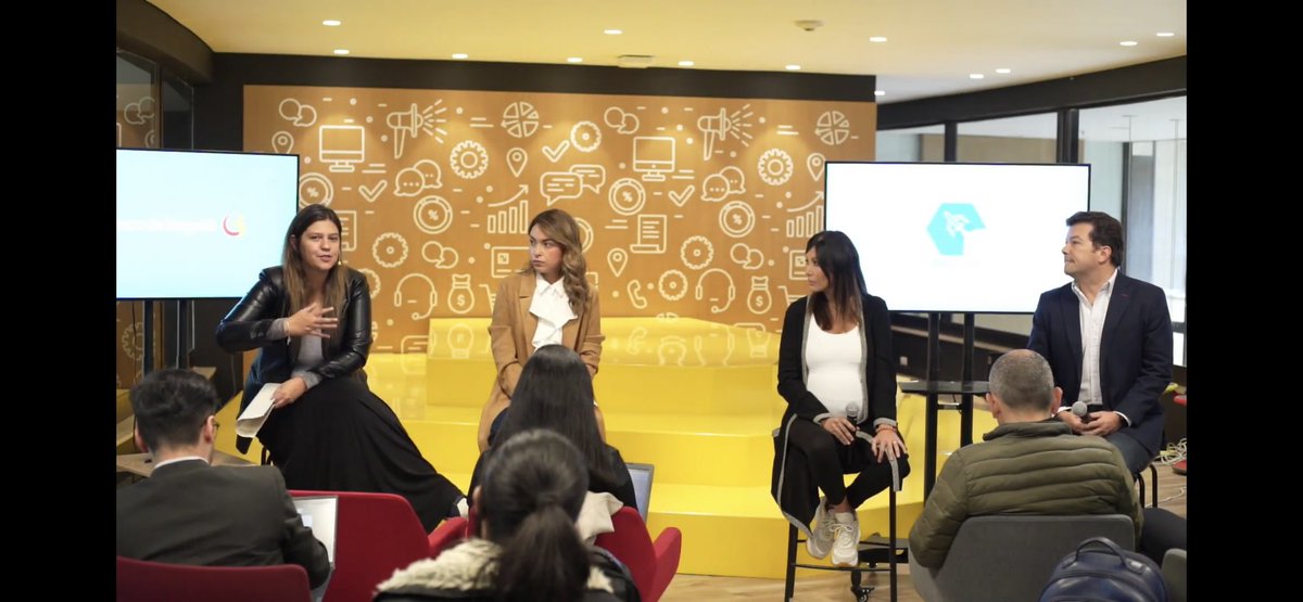 #Go2Cloud es un programa creado por <a href="/BancodeBogota/">Banco de Bogotá</a> <a href="/GoogleColombia/">Google Colombia</a> <a href="/googlecloud/">Google Cloud</a> <a href="/DaVinciTec/">DaVinci Technology</a>  que tiene como propósito acercar al sector empresarial a la nube; acelerando la #transformacióndigital  #inteligenciaArtificial #cyberseguridad a #PYMES y empresas.  #CambiandoContigo