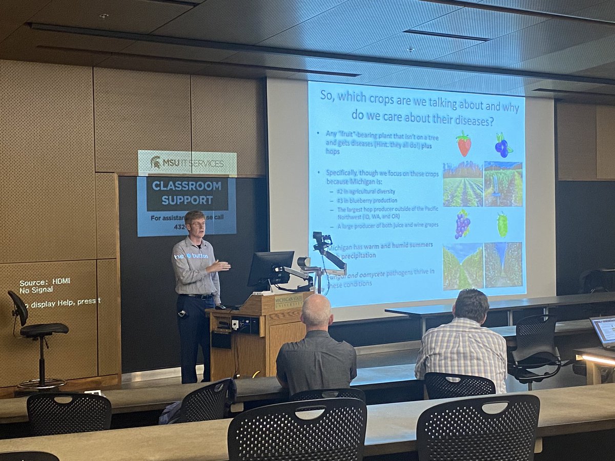 Dr. Timothy Miles presenting his tenure talk! Tim, you rocked it as usual! Wish you a great future in science!