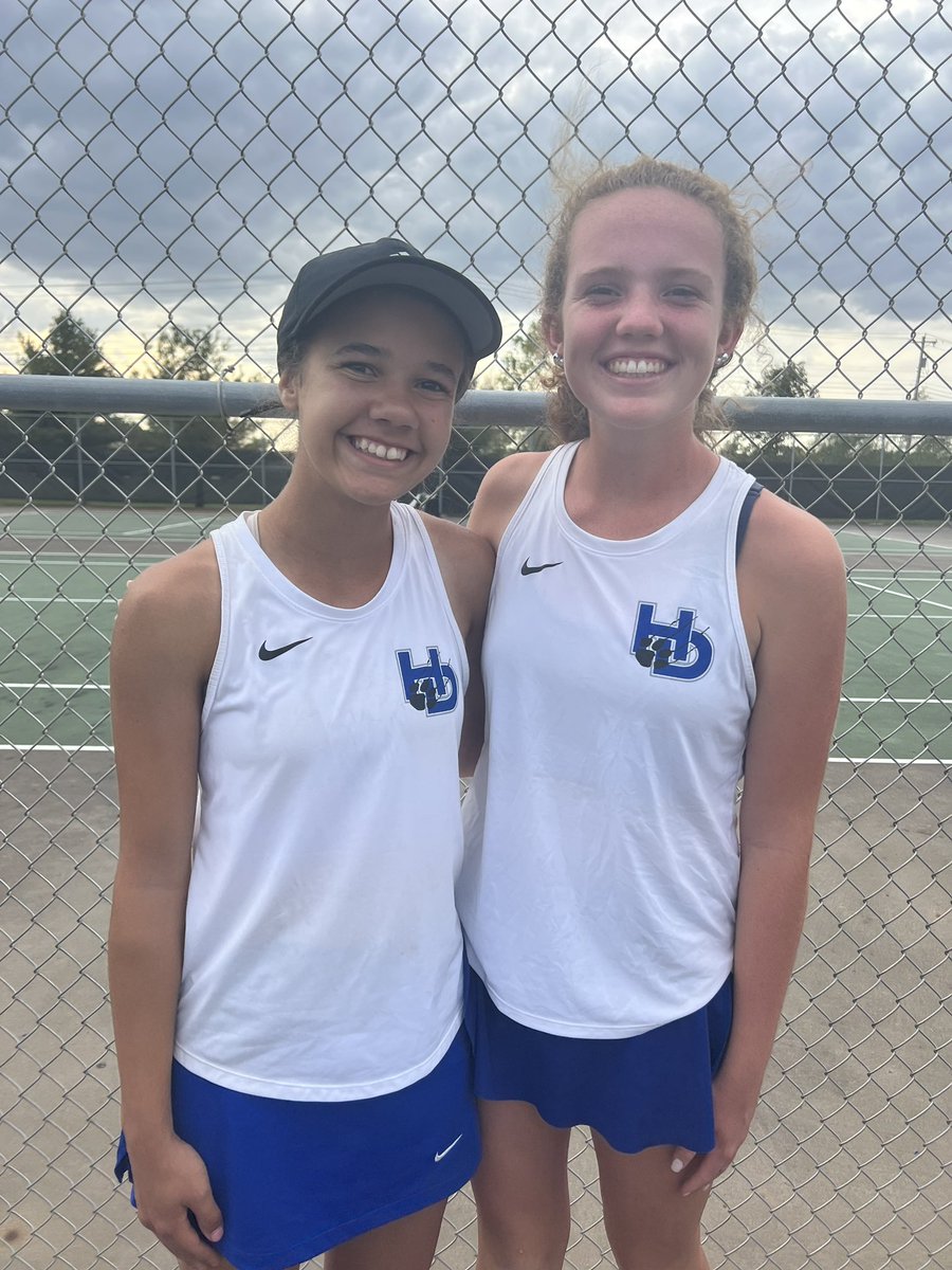 Congratulations <a href="/HDVGTennis/">Hilliard Davidson Girls Tennis</a> District Tennis Qualifiers: 
Singles Qualifiers - Mackenzie and Madison Kline

Doubles Qualifiers - Brooklyn Murlin and Alia Mahefkey 

Good Luck on Saturday!  Keep it going!!!  Let's Go Cats!!