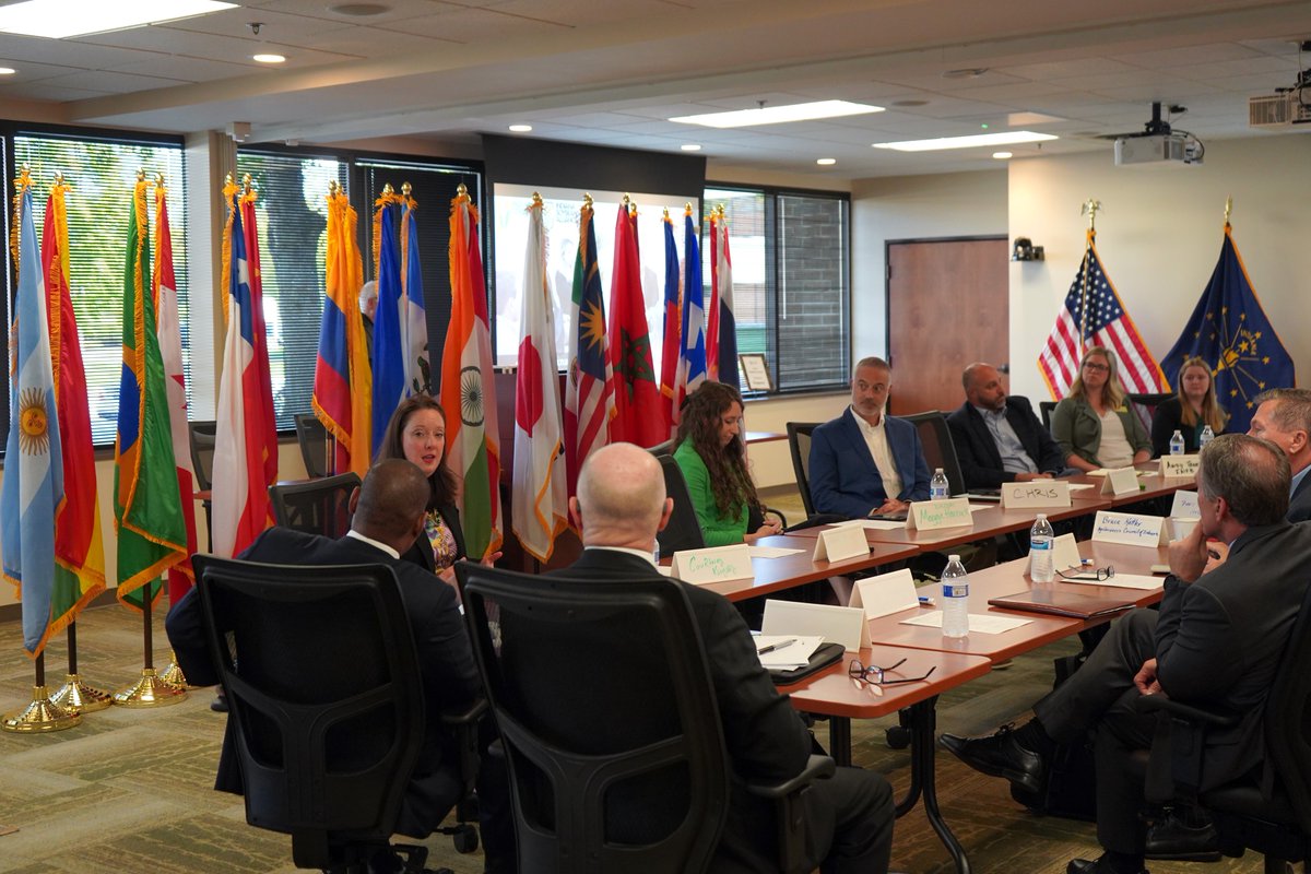 INCornFarmers's tweet image. ICMC joined an Indiana ag roundtable with @USDA FAS Admin. Daniel Whitley. @ISDAgov led the discussion. ICMC discussed the importance of corn &amp;amp; corn product trade, as 2022 saw 35.7M IN corn bushels used in U.S. beef and pork exports. Growing export markets is vital. #CornCheckoff