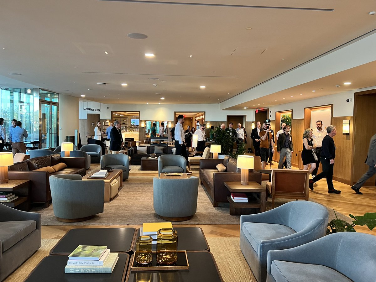 One of the three tour groups on our sold out Space Spotlight of One Congress. Attendees are getting a tour of the space after hearing about the project from Tom O’Brien of HYM and Ryan Quick of Carr. #naiopmaevent