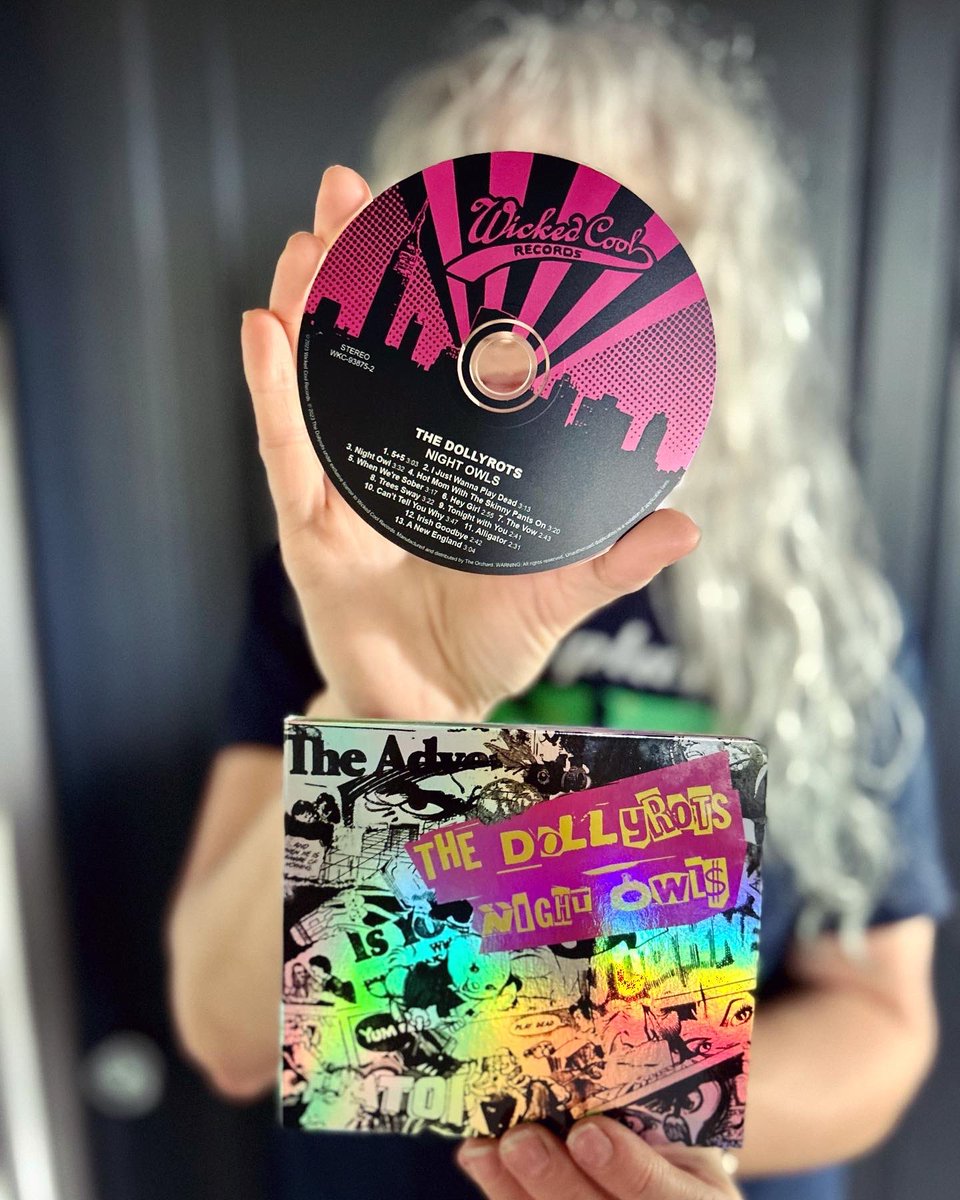 TheDollyrots's tweet photo. “Night Owls” CDs are getting packed up for preorders now! All these goodies going out to everyone that has a preorder, our post office is getting a tsunami of vinyl boxes too!

Street date 10/13 but these r making their way to y’all now!
🎉🔥

Preorder at https://t.co/rnRkizwIZU https://t.co/twkSqx8iAS