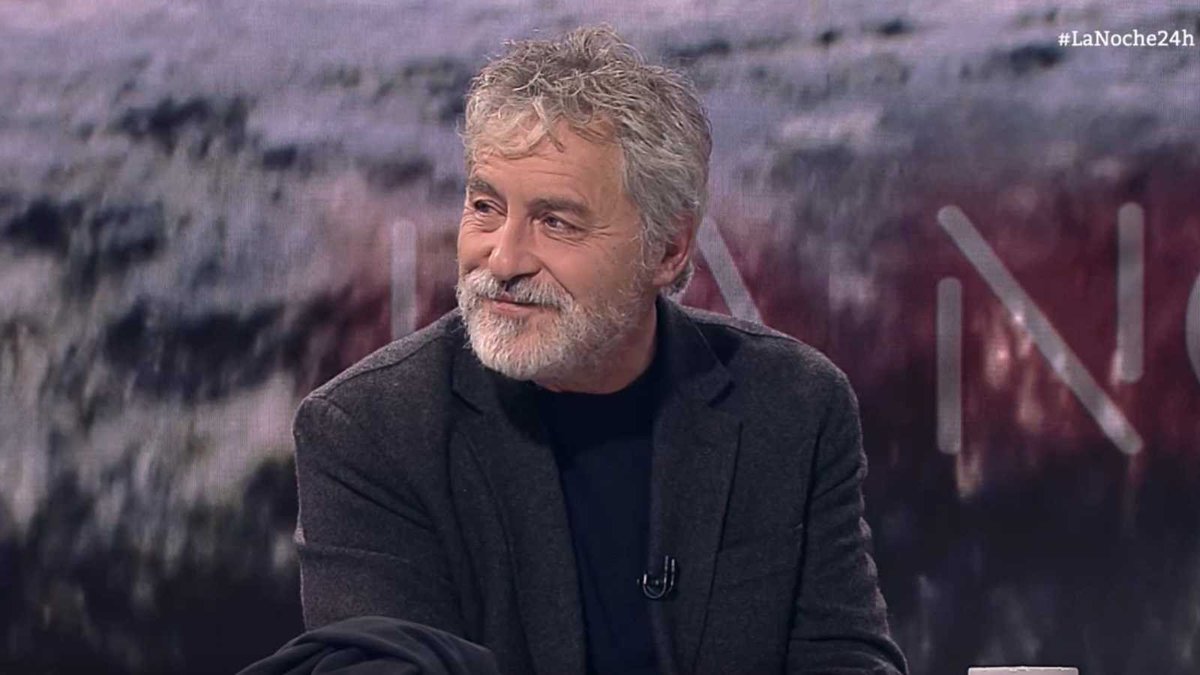 magago's tweet photo. O premio Nobel de Literatura 2023 está a piques de ser concedido. Pero eu tería un candidato claro para o Premio Nobel de Literatura 2024. 
Manuel Rivas. 
A figura viva máis internacional da literatura galega e unha voz importante para o mundo. 
E explico por que. https://t.co/PZYsdMED6b