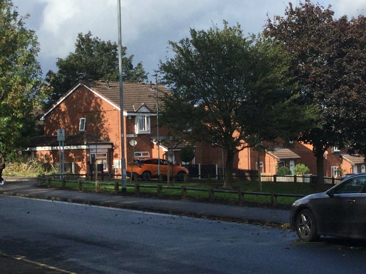 Year 1 enjoyed a local walk to look at different types of homes this week. Especially when they saw their type of home. They were also able to identify some human and physical features.