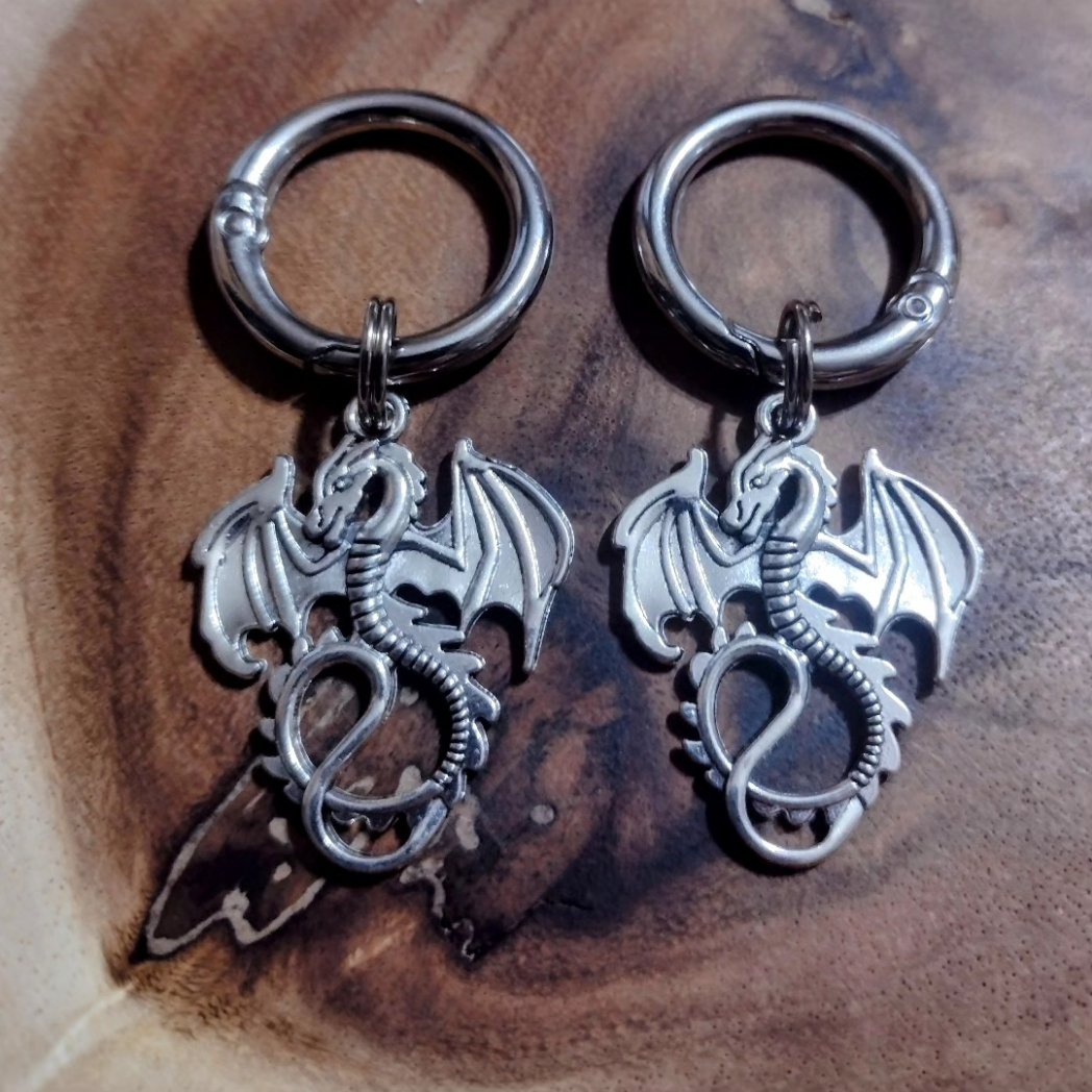 ThatFellaCrafty's tweet photo. Dragon Boot charms
#mhhsbd #Goth #punk #gothic #Bootcharms #Handmade #Giftidea
https://t.co/KXXlev2sRi https://t.co/xyPpfW6h4h