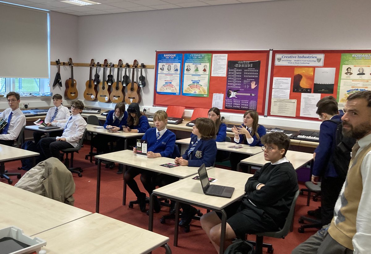Thank you to our guest speakers at the #radiostation after school club today.  We learned about the #metaskills needed and the processes of working at a #radiostation. <a href="/CreateStirling/">Creative Stirling</a> castlesoundradio.co.uk #musictechnology #widerachievement <a href="/DYW_ForthValley/">DYW Forth Valley</a> <a href="/SHS_DYW/">SHS DYW</a>
