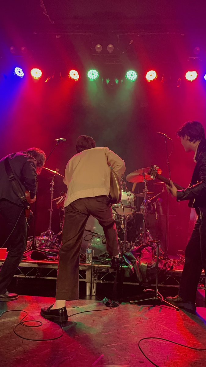 whoeverbis's tweet photo. forever my band 🤍♾️ #8YearsOfNHC https://t.co/qwLTLaNhzI