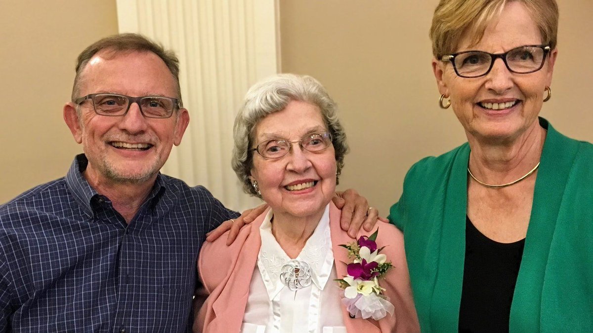 MarkTaylor1950's tweet photo. She asked God to help her be content. And his answer to that prayer was clear to all who knew her. https://t.co/r45lMiazrb https://t.co/iA0TbjOqDp