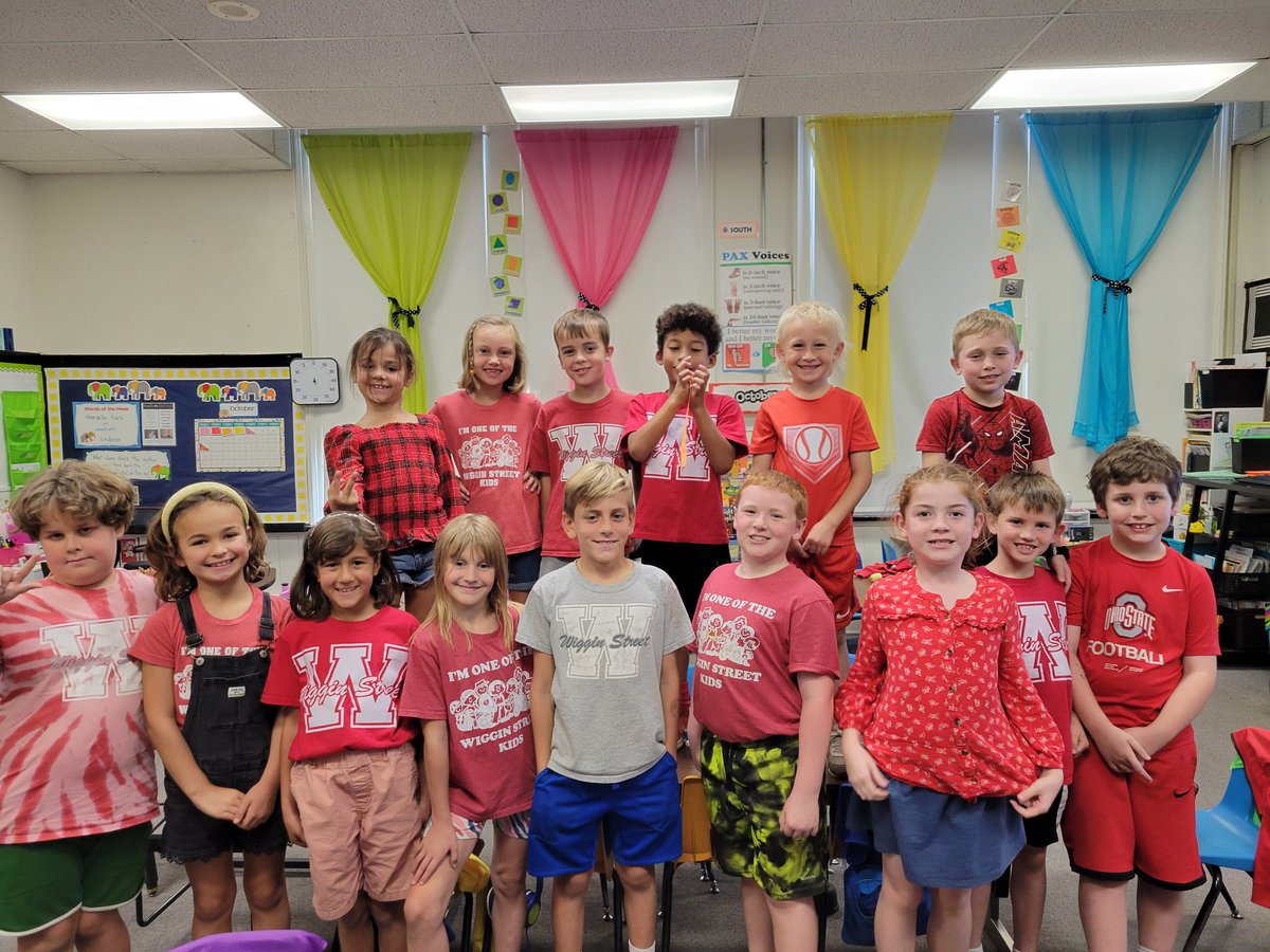 wigginsecond's tweet photo. @WigginStreet students showed off their school pride today! Proud to be a Wiggin Street Kid!! https://t.co/ECx0tjGzok