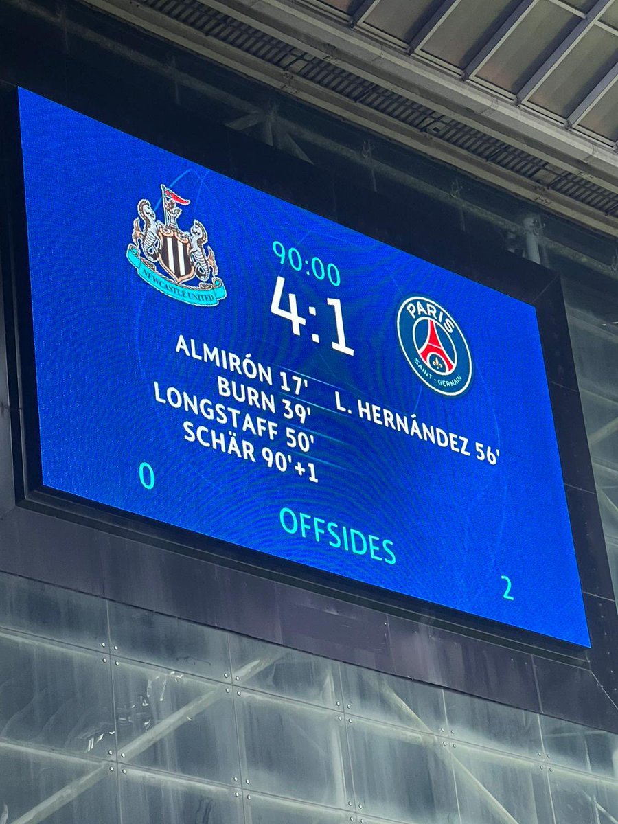 ORRECO1's tweet image. An incredible night at St James Park watching our long standing clients @NUFC mark the return of @ChampionsLeague football to Newcastle with a victory against @PSG_inside 

#biomarkers #recoverylab #team #NUFC #NewcastleUnited #ChampionsLeague #football #soccer