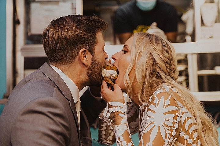 Turn your occasion into a dessert wonderland with the fun and fresh-baked treats from our Captain Cookie mobile! 🚚💫🍪🍦 Your dream wedding dessert experience awaits! 🌈🚚🍪

captaincookiedc.com/catering-event…

📸 @ShellyPatePhoto

#dcweddings #dclove #dccookies #dcweddingplanners