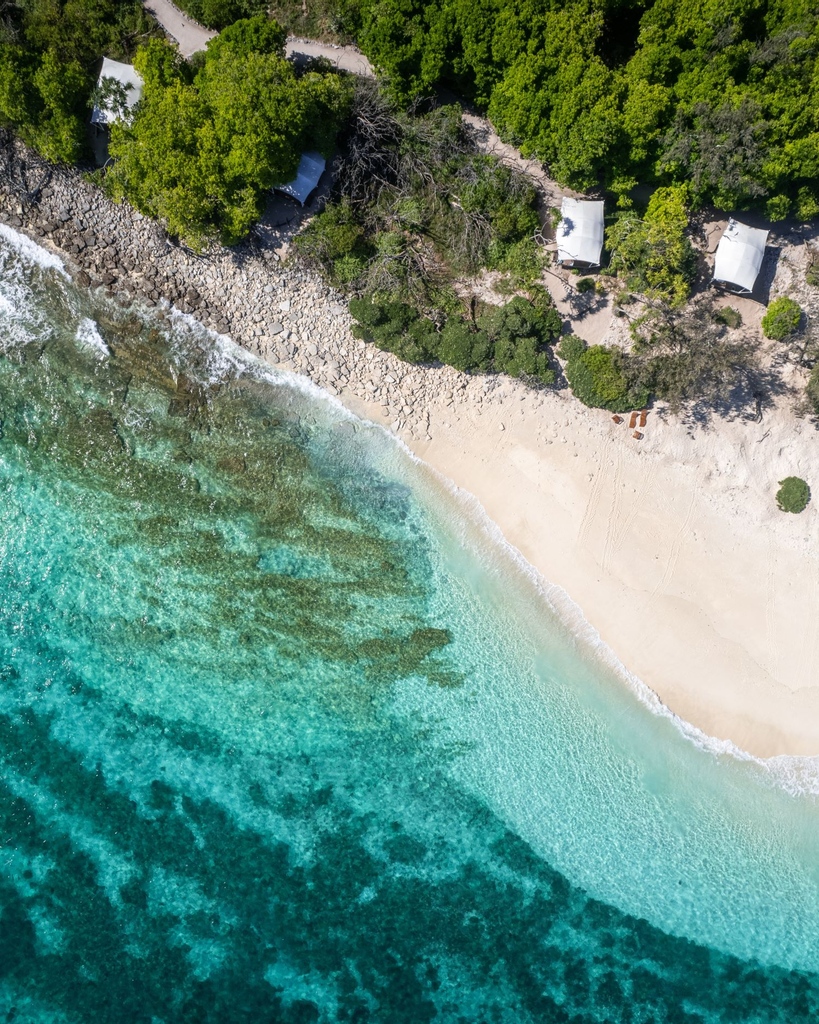 As a coral cay, Wilson Island isn't just near the reef it is a part of the #GreatBarrierReef ✨ This means you can snorkel straight off the beach to discover lush coral gardens &amp; a phenomenal array of marine life!⁠
⁠
📷: IG/_markfitz⁠ #OnlyOnWilson <a href="/gladstoneregion/">Visit Gladstone</a> <a href="/Queensland/">Queensland Australia</a>