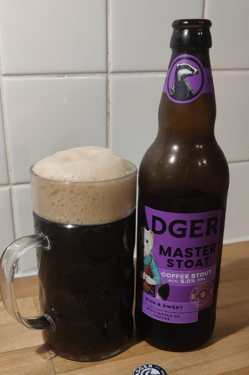 A Black Maß, my favourite! 😂

Coffee caramels, burnt malts and espresso bitterness, yummy...
