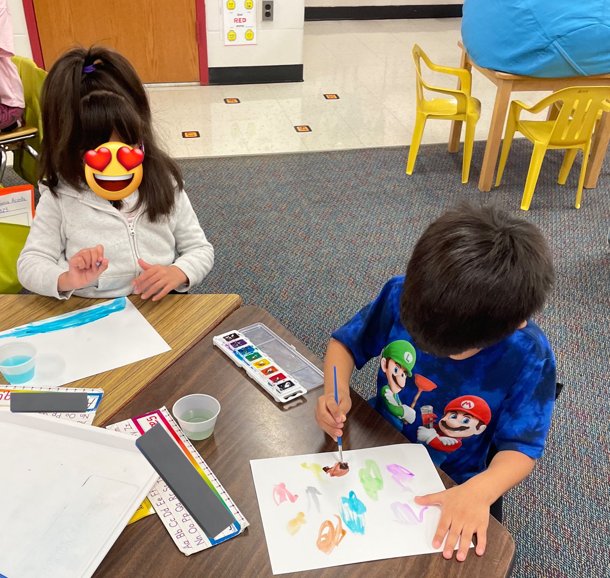 HelgesenLydia's tweet photo. We began our new #CKLA unit on the five senses by reading Hello Ocean, exploring ocean artifacts, and water coloring painting our own ocean images #handsonlearning #kindergartenrocks @RandolphStars @RandolphIBStars @APSLiteracy @Amplify https://t.co/JmnJXOtDa5