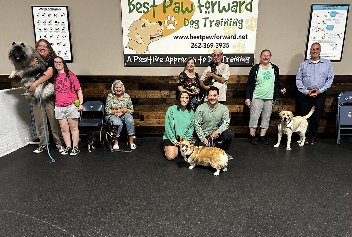 Congrats #EverydayEssentials grads! The teams practiced cooperative care husbandry techniques as well as problem solving common undesirable behaviors in the home. #GradPhotos #Grooming #VeterinaryVisit #LooseLeashWalking #BehavioralConcerns #Dogs #RewardBasedTraining #Coaching