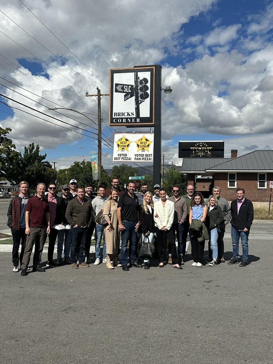 Tess Argyle tweet media