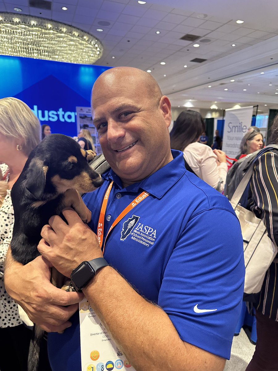 _IASPA_'s tweet image. 🐶#PuppyTime 🐶
#ILHRLeaders @mhaugens21 @ChrisWolk @_AASPA_ #PumpedUp