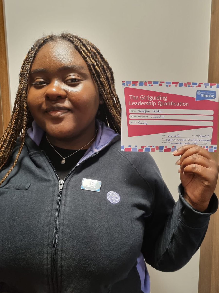Our beautiful @UCLan student has gained her youth leadership qualification with <a href="/Girlguiding/">Girlguiding</a>. Ofien has been volunteering at our unit while she has been studying Biomedical Science. We are all very proud of her! <a href="/Girlguiding_NWE/">Girlguiding North West England</a> @LancsNW <a href="/ashtonguiding/">GirlGuiding Ashton Park District</a>