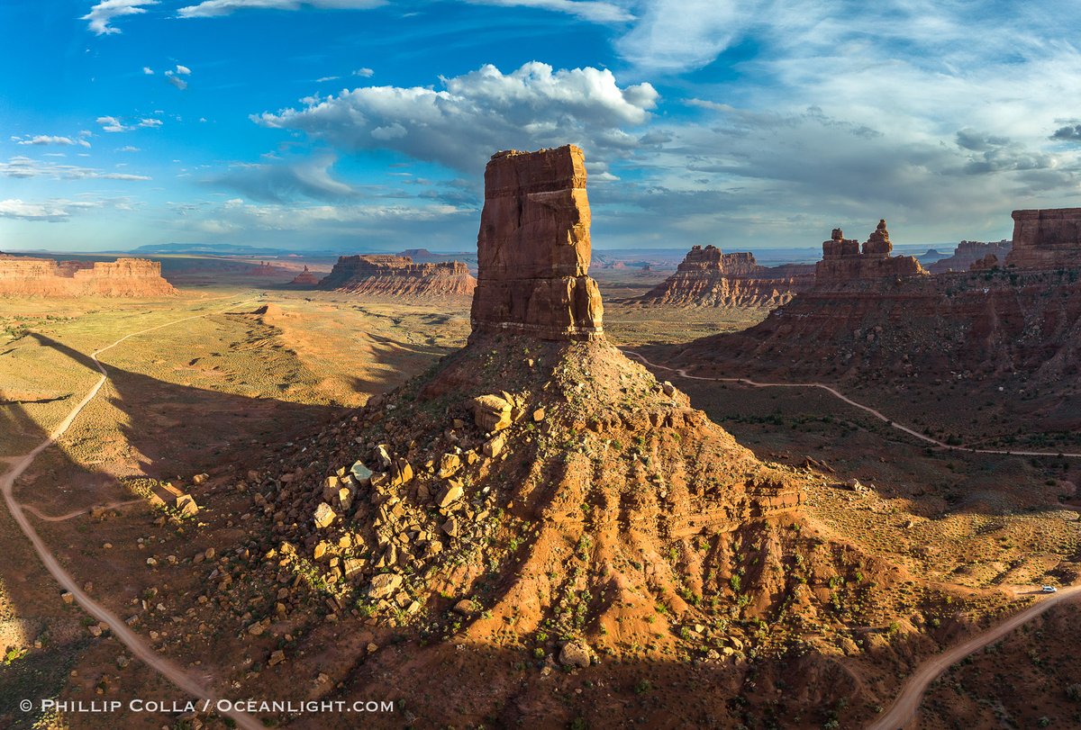 PhilColla's tweet photo. Castle Butte at sunset, Valley of the Gods, Utah. https://t.co/nAHtN063ZP