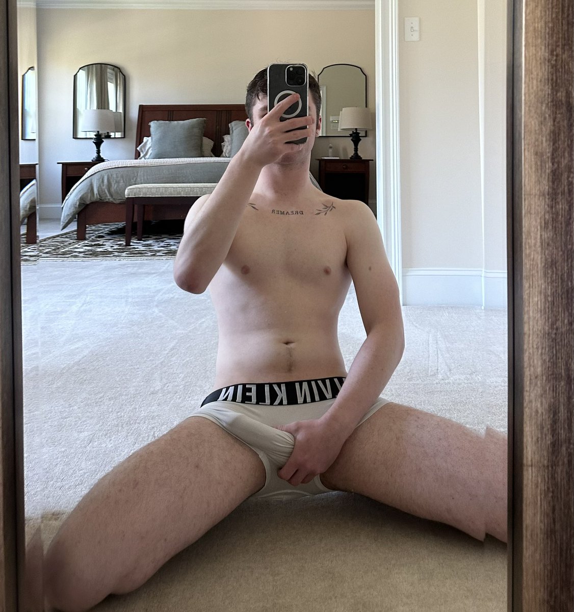 Just got out of the shower… wanna get back in🥵

#gay #nsfw #grindr #gaysex #twitter #vers #top #bottom #twink #fitness #gaytwitter #gayx #twink #top #bottom #cock #dick #gaynsfw #gaytop #gaybottom #hookups #boxers