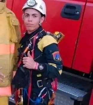 YamileRamosCord's tweet photo. #CubaHonra a dos jóvenes rescatistas q perdieron su vida en el cumplimiento del deber . Condolencias para sus familias https://t.co/5hTDPd8w2N
