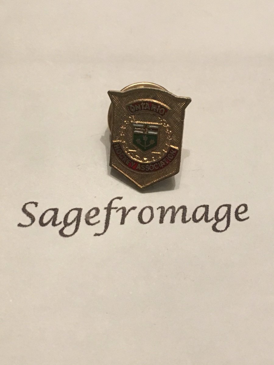 arlissbryant's tweet image. pin Ontario push back tuppu.net/c2ae8ef3 #Etsy #sagefromage #PinBackButton