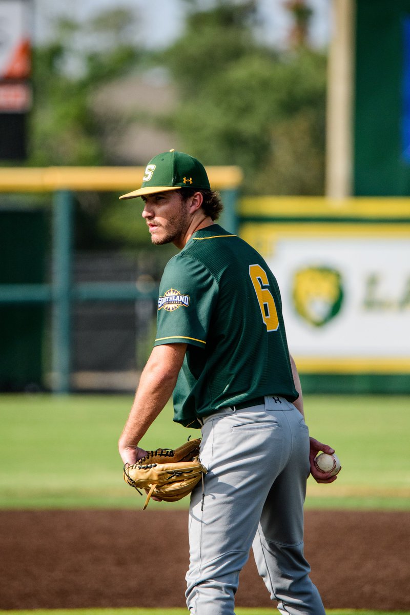 Putting in work on a beautiful fall afternoon in #HammondAmerica. 

#LionUp
