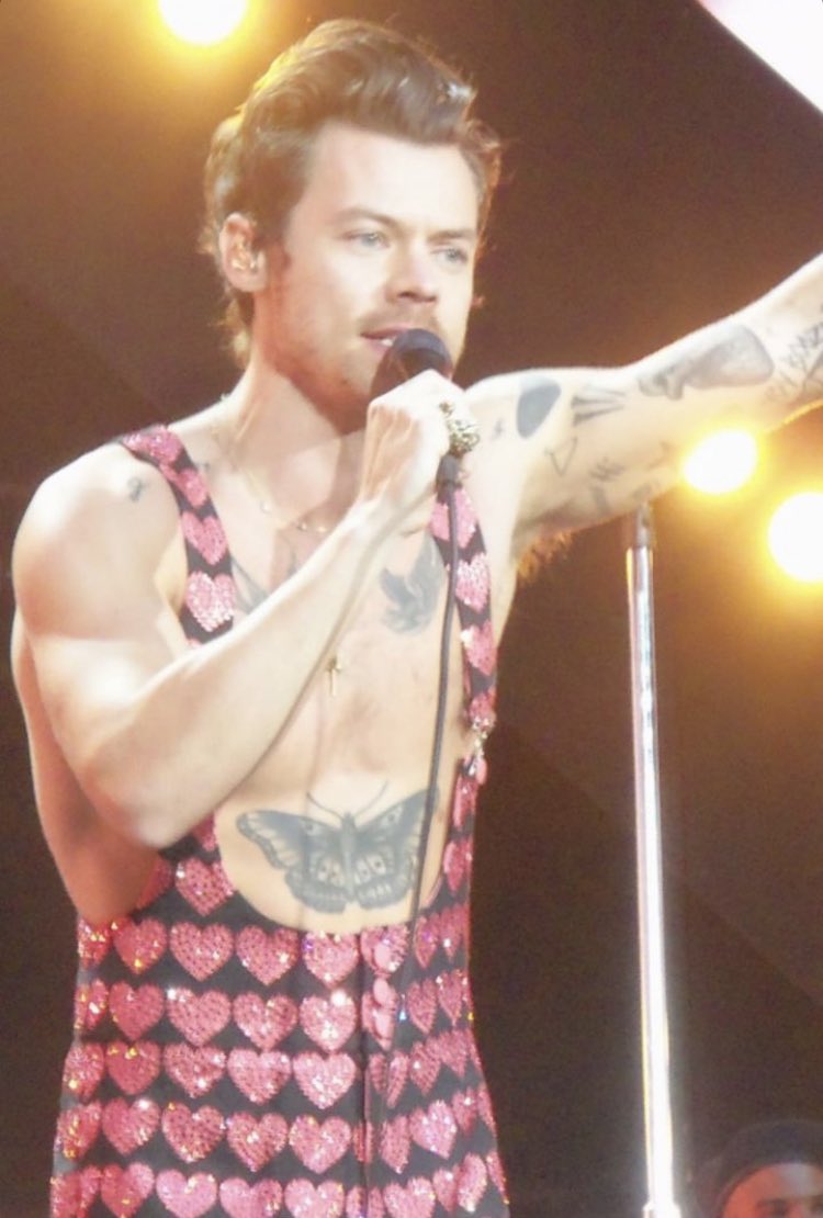 ؘ (@myfancyharry) on Twitter photo 